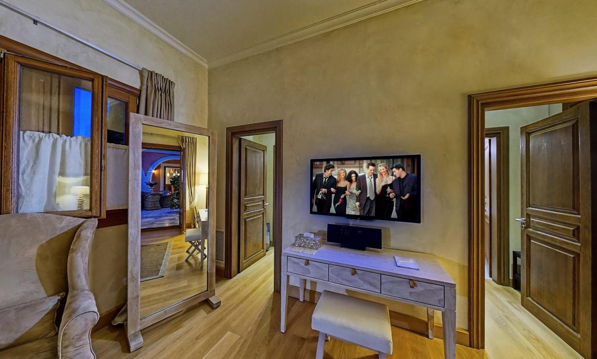 Villa Veneziano Suites & Villa نيدري المظهر الخارجي الصورة