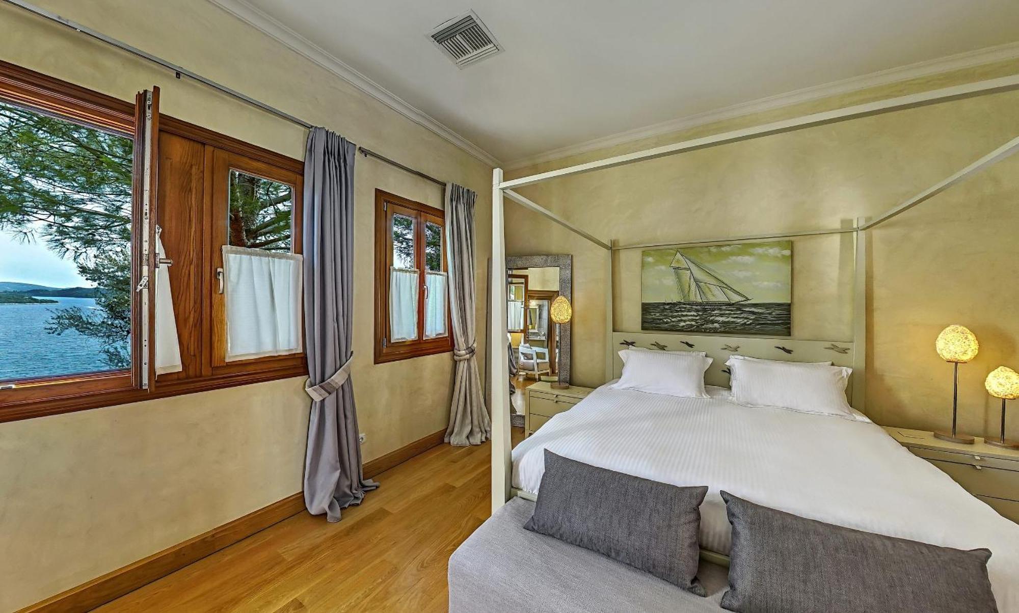 Villa Veneziano Suites & Villa نيدري المظهر الخارجي الصورة