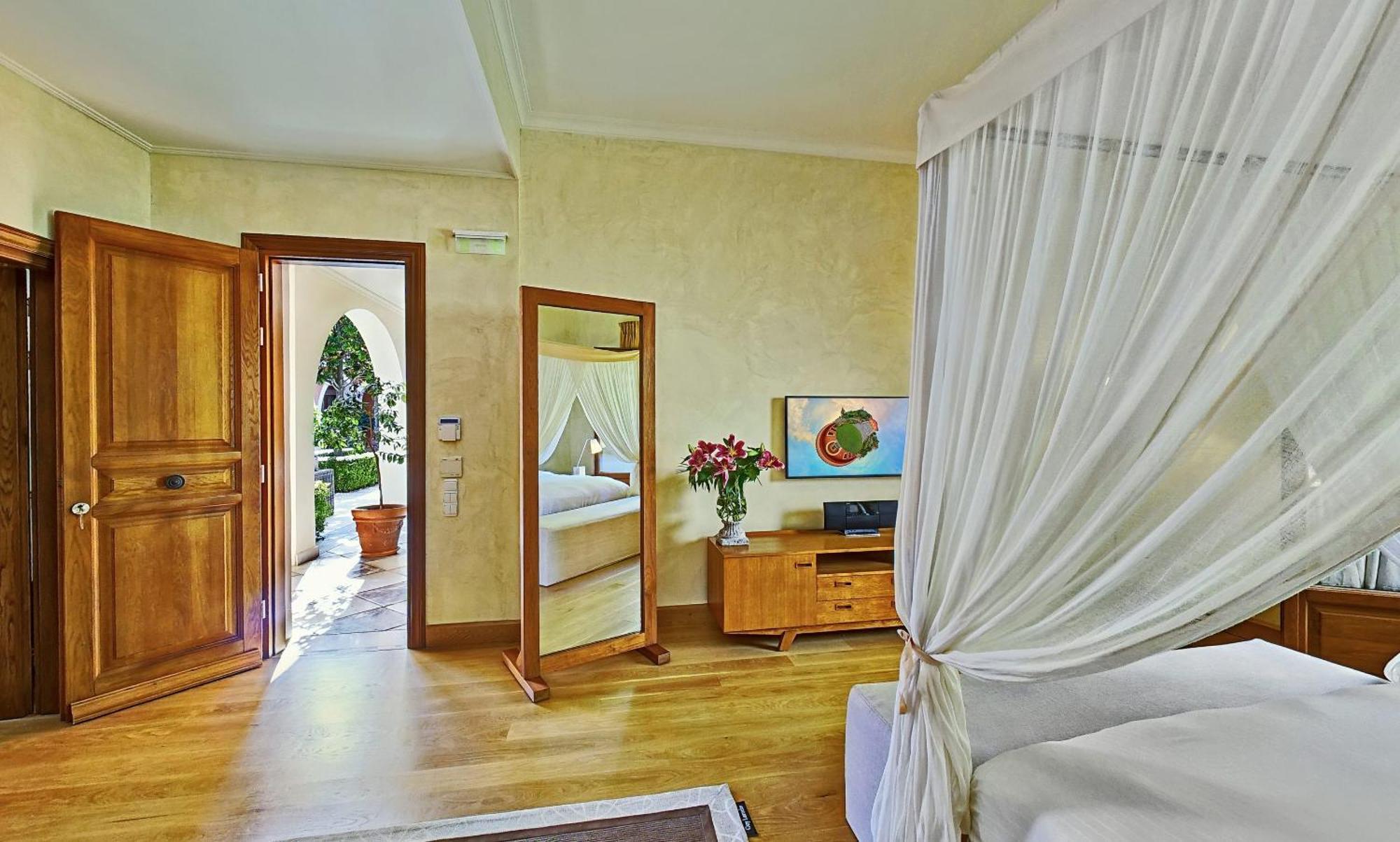 Villa Veneziano Suites & Villa نيدري المظهر الخارجي الصورة