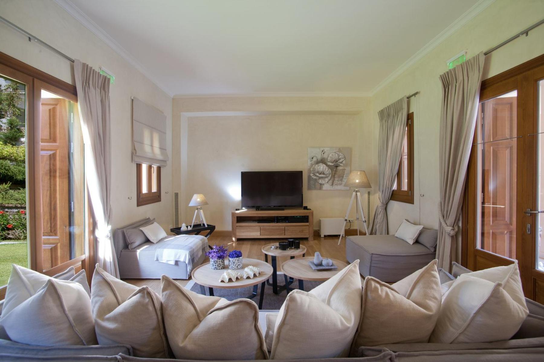 Villa Veneziano Suites & Villa نيدري المظهر الخارجي الصورة