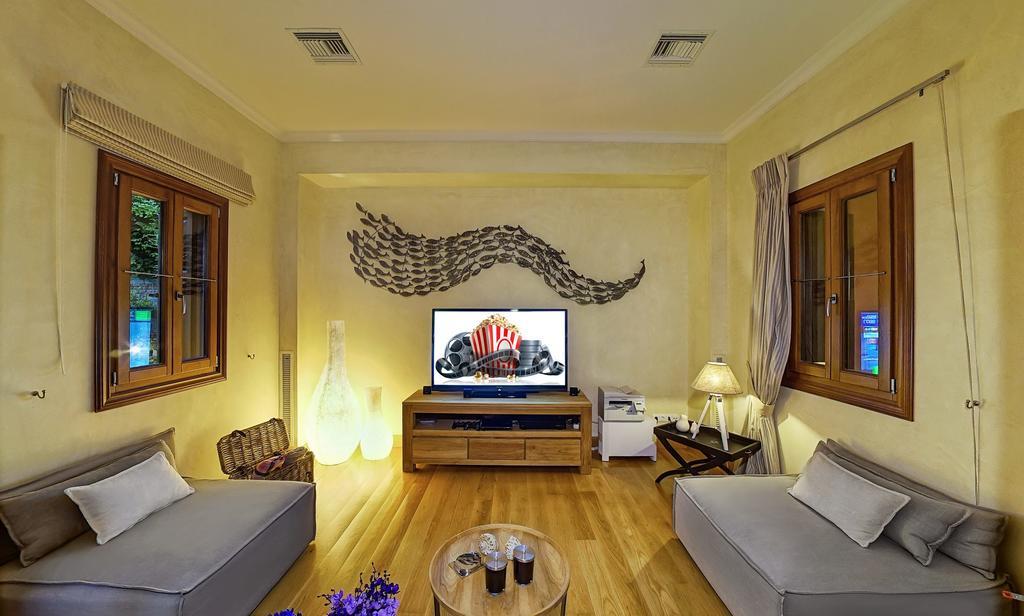 Villa Veneziano Suites & Villa نيدري المظهر الخارجي الصورة