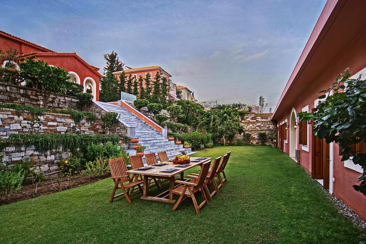 Villa Veneziano Suites & Villa نيدري المظهر الخارجي الصورة